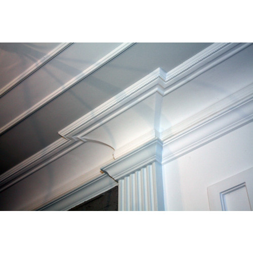 Deckenleisten aus Stuck-Gips für den perfekten Übergang Roman Living